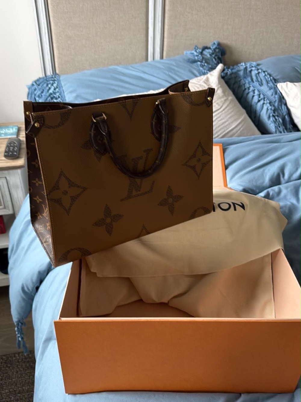 Louis Vuitton - ON THE GO MM